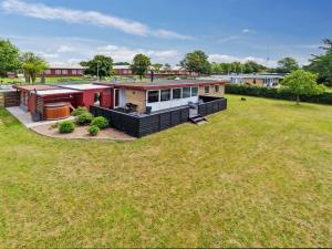 Holiday Home Simon - 1km from the sea by Interhome - 4hvězdičkové hotely ve městě Ronne