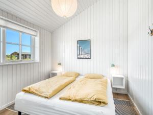 Holiday Home Inola - 1km from the sea by Interhome