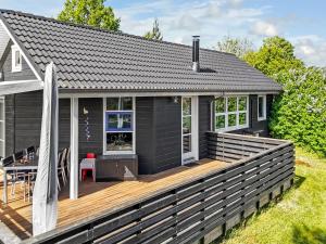 Holiday Home Terttu - 250m from the sea by Interhome