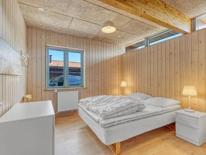 Holiday Home Øthulf - 200m from the sea by Interhome