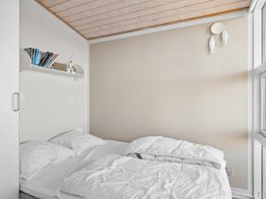 Holiday Home Answald - 10m from the sea by Interhome