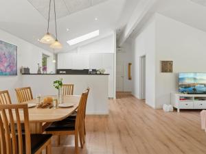 Holiday Home Hotherus - from the sea by Interhome