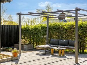 Holiday Home Arnkil - 250m from the sea by Interhome