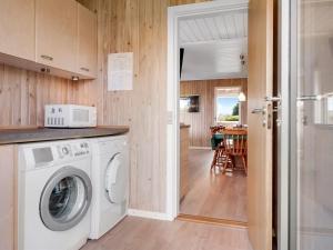 Holiday Home Fridoline - 450m from the sea by Interhome