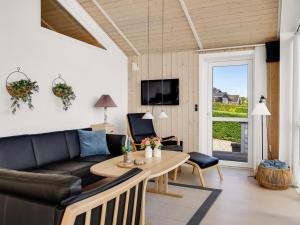Holiday Home Jelke - 500m from the sea by Interhome