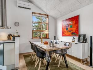 Holiday Home Gitte - from the sea by Interhome