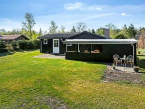 Holiday Home Yaris - from the sea by Interhome