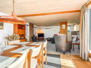 Holiday Home Yaris - from the sea by Interhome