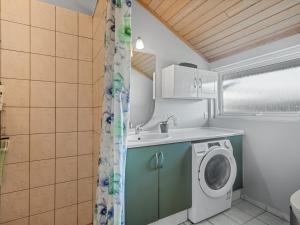 Holiday Home Anline - 600m to the fjord by Interhome