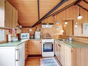 Holiday Home Ovine - 900m from the sea by Interhome