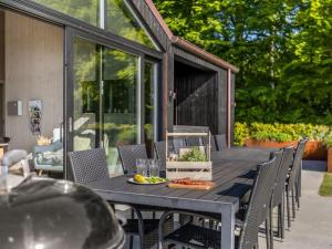 Holiday Home Goesta - 250m from the sea by Interhome