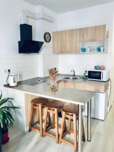 Sмарт студія з терасою !! Іванова 35