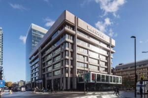 Modern Flat with Workspace few mins from Whitechapel Station