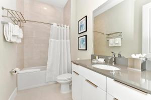 Modern Condo Near Disney With Resort & Waterpark Access - B32-138
