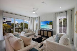 Majestic Summer - Brand New Home Anna Maria Island