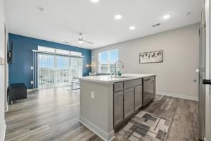 IRIE Living Retreat Kg 2bd Gym Pool Brand New