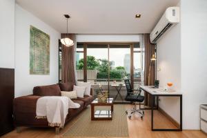 Quiet AsokeNana BTS Retreat w Skyline & GymPark