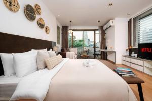 Quiet Asoke/Nana BTS Retreat w/ Skyline & Gym/Park