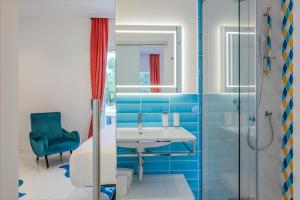 Luxury Double Room with Sea View