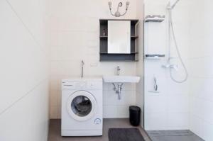 Large Modern City Apartment