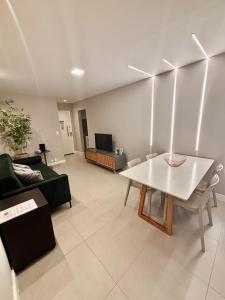 Barra Mares-apto p 4 pessoas em frente ao posto 4 Barra