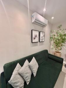 Barra Mares-apto p 4 pessoas em frente ao posto 4 Barra