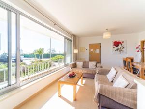 An Idyllic Algarve Home by the Water