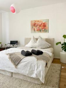 Luxuriöse, 3 - Schlafzimmer Ferienwohnung mit Tiefgarage & Balkon