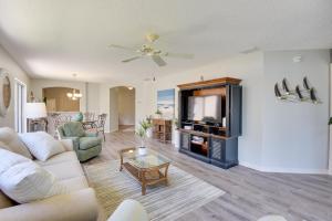 Courtyard Villa with Lanai and Community Amenities!