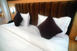 Hotel Divine 800m to Golden Temple