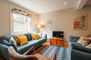 Cleve Cottage by inspirestays-com