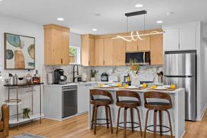 The Tranquil Japandi 2BR|2BA Apartment