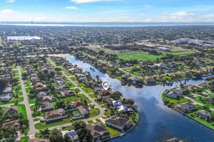 Casa Amarilla Cape Coral Luxury Waterfront Escape