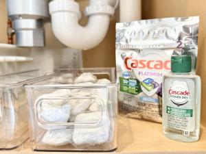 Old City King 1BR near Historic Sites with Gym