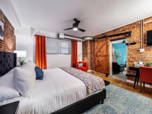 Charming 1BR in Philly with Courtyard View