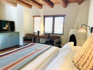 Hacienda Del Sol Historic B&B