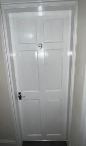 The Dublin Packet Family Room Number 9