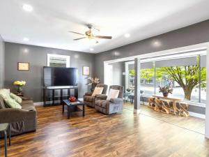 Bright New Albany Home 12 Mi to Churchill Downs - 4hvězdičkové hotely ve městě New Albany