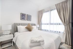 The View Luxury Villa with marina access, free ka yak and private pool - Al Dana Island Fujairah