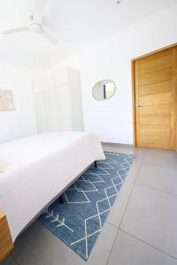 CasaBlanca with Pool, 5 min from the Ocean