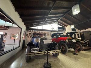 El Vagón del Tiempo-Museo Retro, Autos Clásicos
