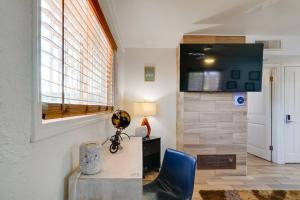 Less Than 1 Mi to University Medical Center El Paso Apt