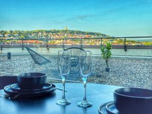 Deluxe Penthouse Suite zentral mit Goldstadtblick