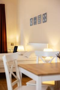 Jules Home