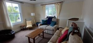 Brookside Lodge, central Dawlish