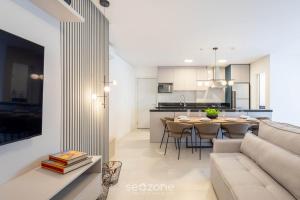 Apto c Varanda Gourmet a 550m da Praia LLE0204