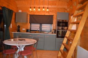 Le chalet de Joyce spa et piscine