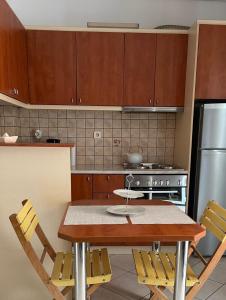 Konstantinas Cozy central place to enjoy Athens