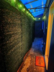 6 Bed Family Home With Free Parking