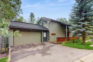 Booth Falls Bungalow